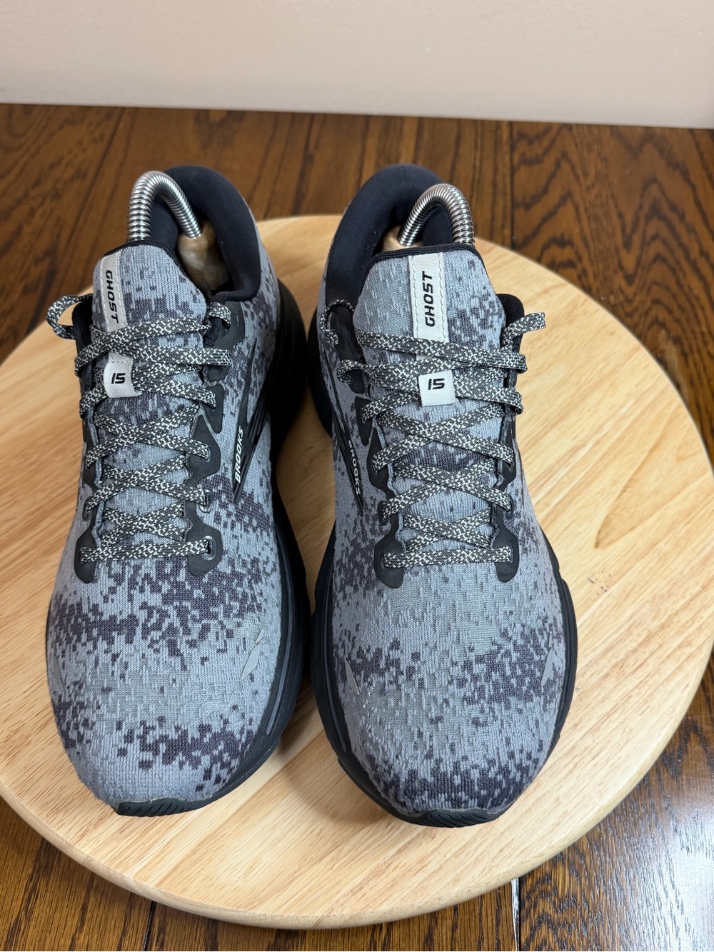 Brooks women’s ghost 15 running shoes - Picture 5 of 11